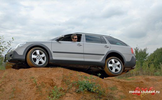 Такие упражнения надо выполнять в респираторе – сцепление сильно воняет